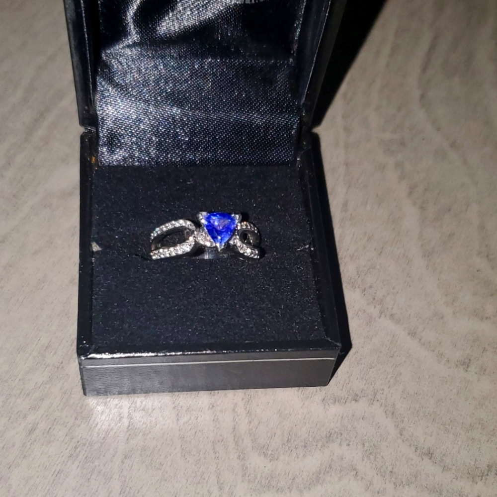 Authentic Tanzanite and Diamond Ring - offers welcome